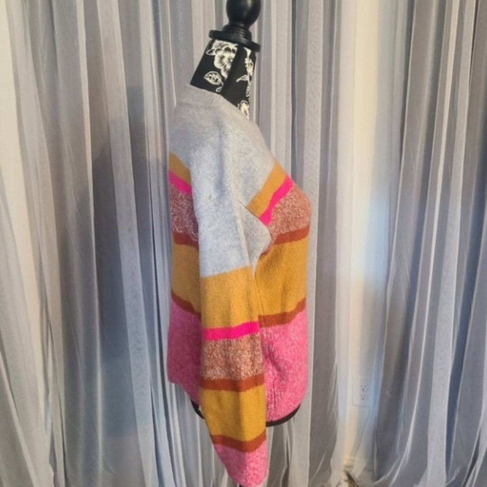 Colorful Loft Sweatshirt - Picture 4 of 4